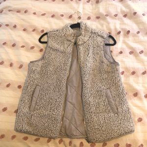 Francesca’s Reversible Vest with Pockets!